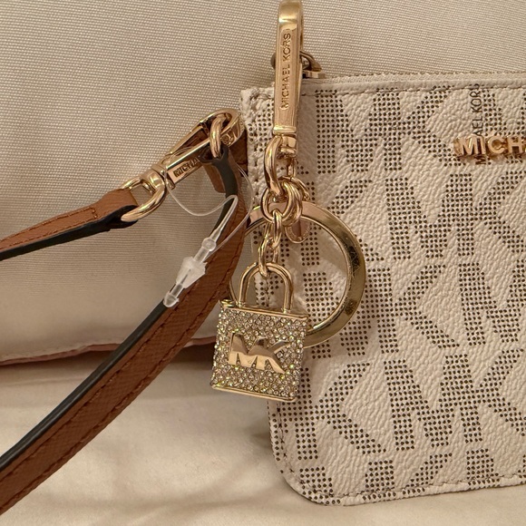 Small MK leather wristlet - Picture 4 of 5